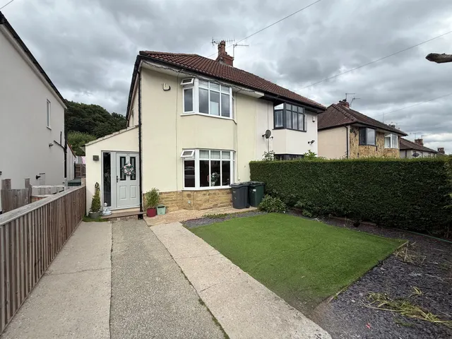 Netherhall Road, Baildon, Shipley, photo 1