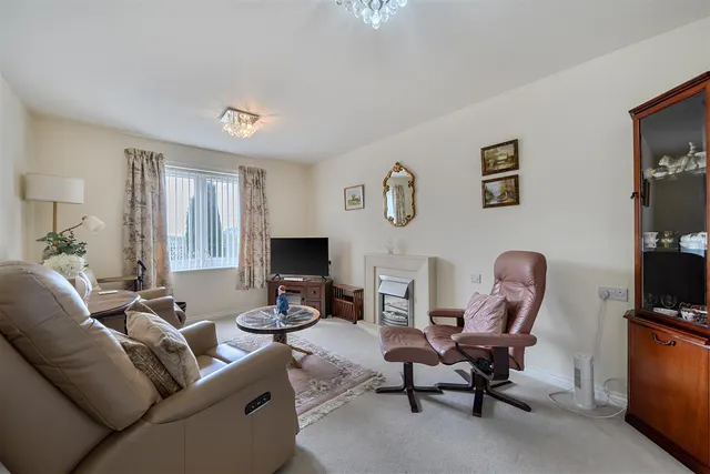 Little Aston Road, Aldridge, WS9, photo 3