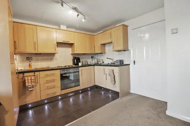 High Street, Sheerness, ME12, photo 1