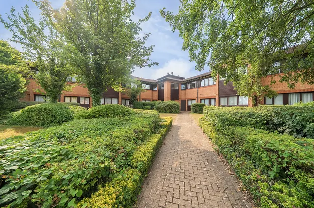 Wickham Road, Fareham, PO16, photo 1