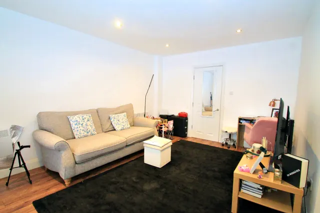 Hindes Road, Harrow, HA1, photo 3