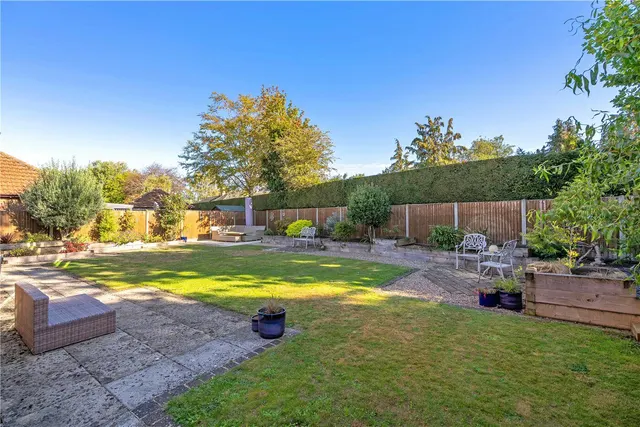 Colton Close, Baston, PE6, photo 2