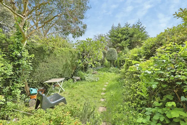 Earlham Road, Norwich, photo 1