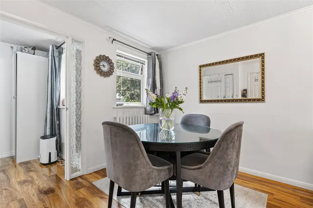 Inkerman Road, Knaphill, GU21, photo 3
