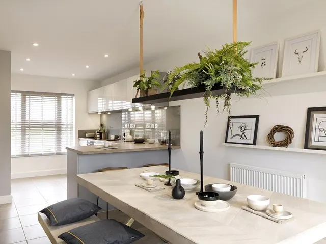 The Avenue, Wingerworth, S42, photo 2