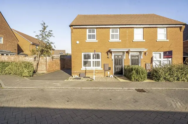Alfred Way, Buckingham, MK18, photo 1