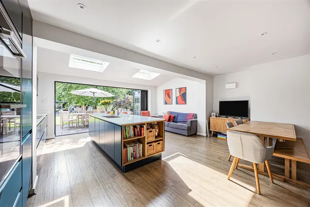 Woodcote Way, Caversham, RG4, photo 3