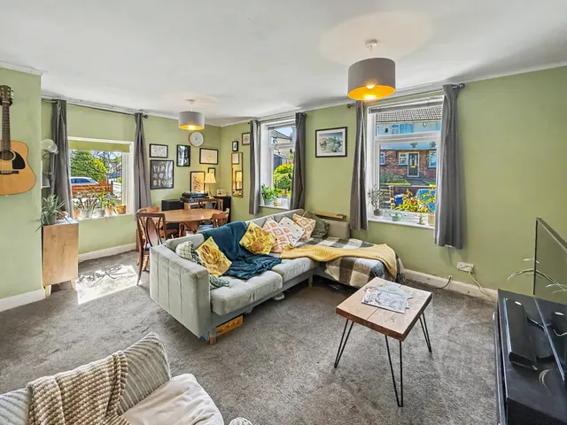 Hope Park Road, Prestwich, M25, photo 3