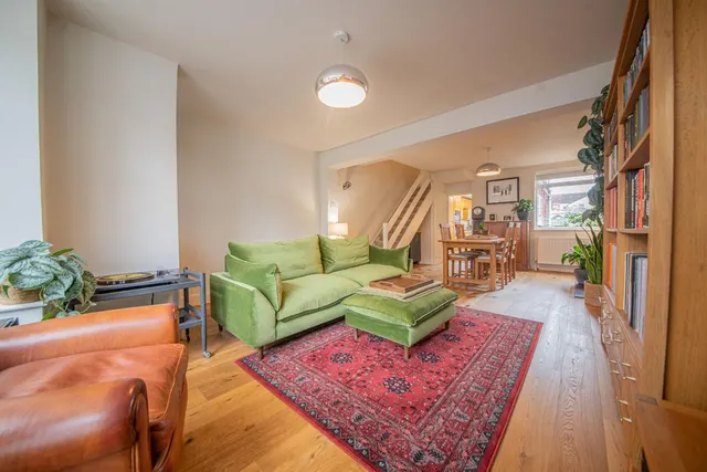 Photo 3 — Chamberlayne Road, Eastleigh, SO50 5HY