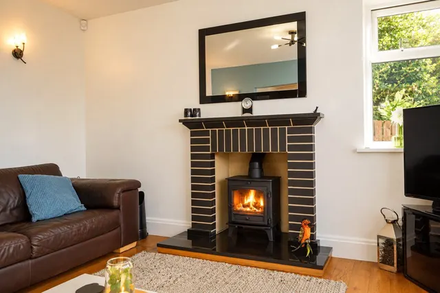 Stoneleigh, Sowerby Bridge, HX6, photo 3