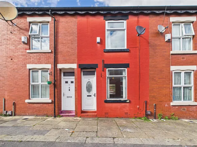 2 bedroom house — Hopkins Street, Longsight, Manchester, M12 4NY