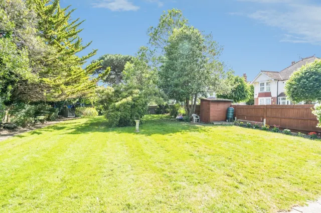 Sylvan Way, Bognor Regis, photo 1
