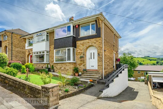 Pennine View, Linthwaite, HD7, photo 1