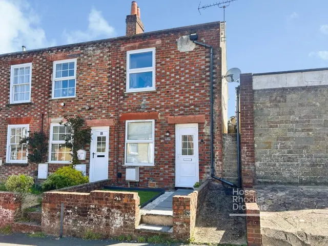 Fellows Road, Cowes, PO31, photo 1