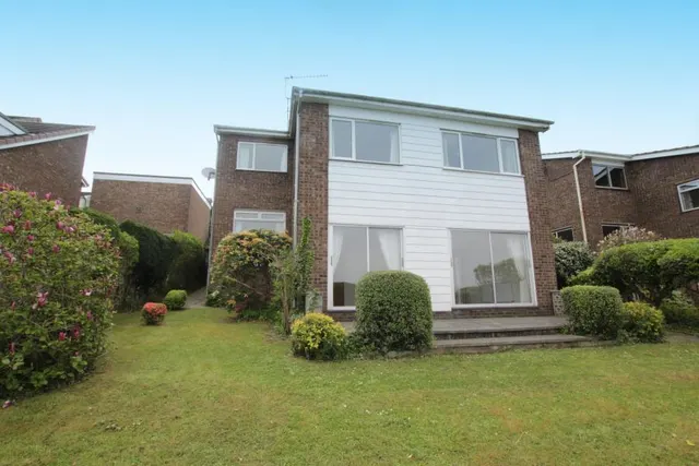 4 bedroom house, Frobisher Avenue, Portishead, BS20