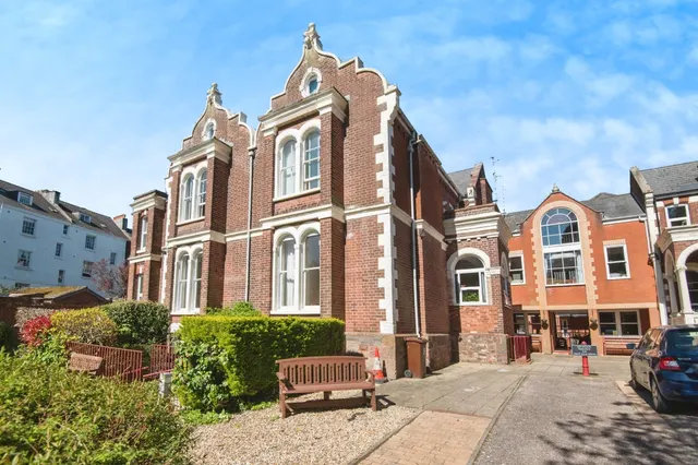 Grosvenor Place, Exeter, photo 1