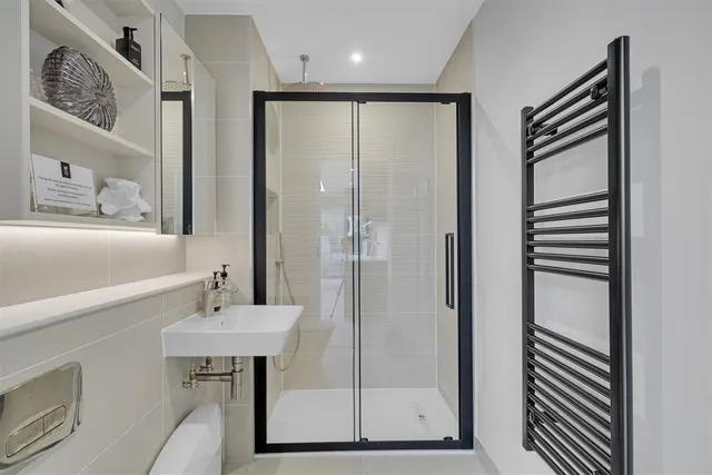 Craneford House, Twickenham, TW2, photo 3