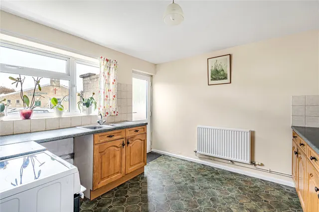 Countess Lilias Road, Cirencester, GL7, photo 2