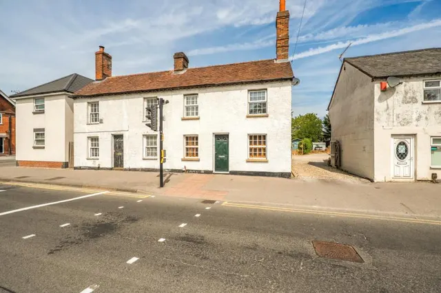 Chapel Street, Thatcham, RG18, photo 1