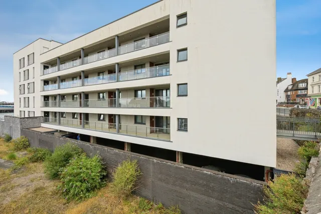 Kingdom Street, Plymouth, PL1, photo 1