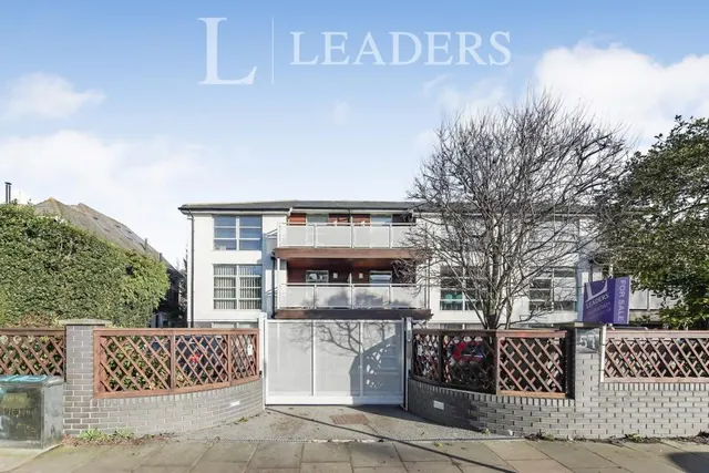 Wilbury Avenue, Hove, BN3, photo 2