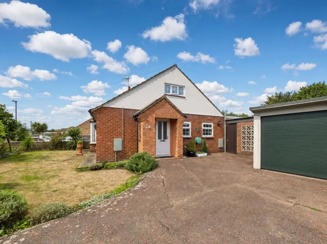 Carleton Road, Sprowston, Norwich, Norfolk, NR7 8NJ, photo 1