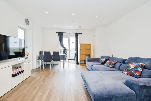 Fairfield Avenue, Watford, WD19, photo 2