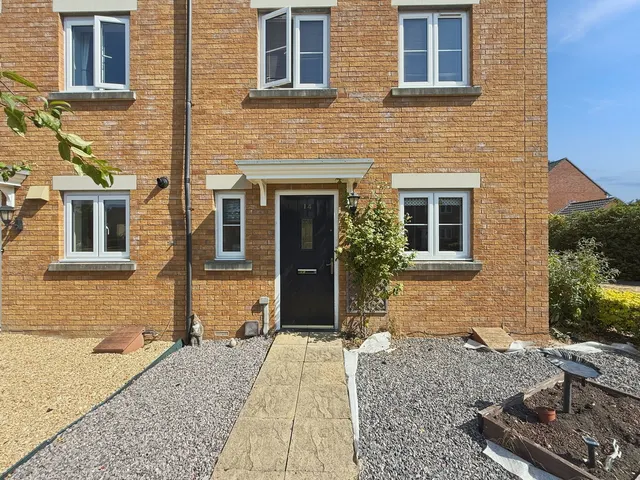 Mustang Close, Westbury, BA13, photo 2