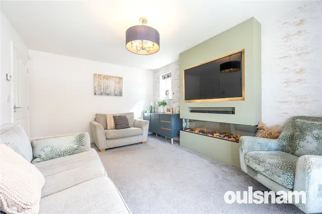 Photo 2 — Westbury Place, Redditch, Worcestershire, B98 7GH