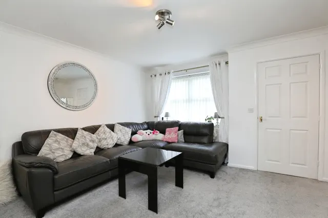 Hollybank Close, Winnington, CW8, photo 3