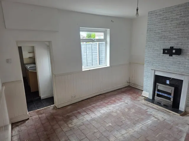 Heath Street, Chesterton, ST5, photo 3