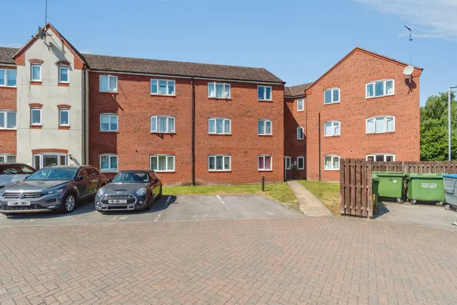 Hobby Way, Cannock, WS11, photo 1