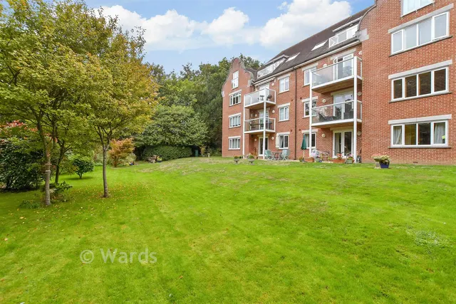 North Road, Hythe, CT21, photo 1