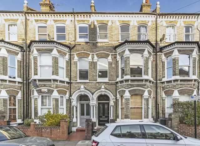 Mayflower Road, Clapham, SW9, photo 1