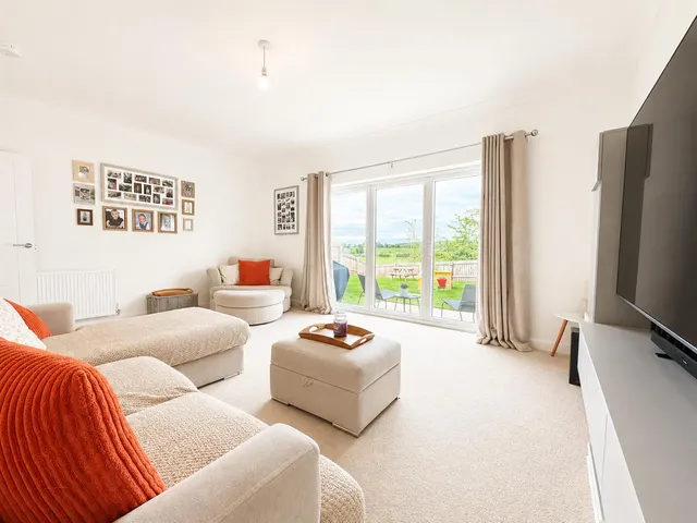 Photo 3 — Westwood Court, Lawthorn, Irvine, KA11 2FL