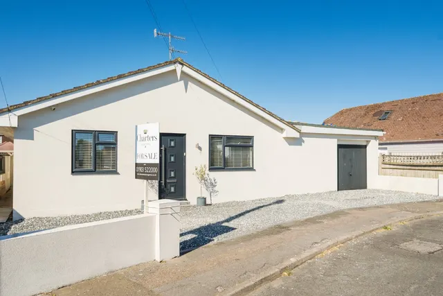 Alexandra Road, Lancing, BN15, photo 1