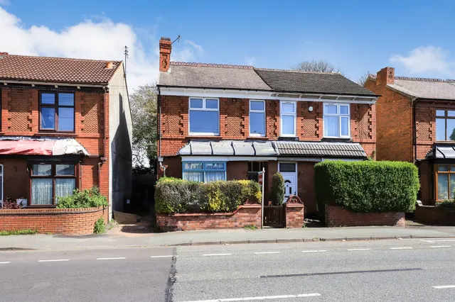 Wolverhampton Road East, Wolverhampton, WV4, photo 1