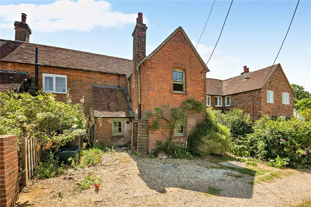 Harts Hill Road, Thatcham, RG18, photo 3