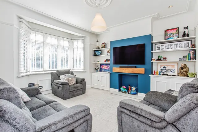 Ennismore Gardens, Southend-On-Sea, SS2, photo 2