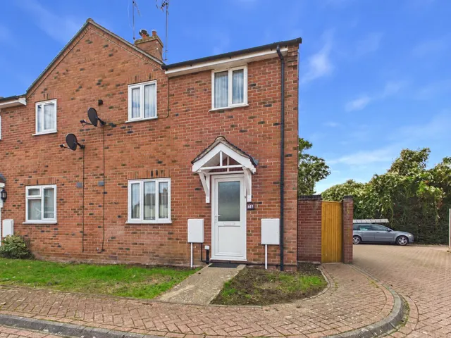 Greenfield, Witham, CM8, photo 1