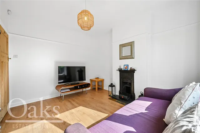 Fieldend Road, Streatham Vale, SW16, photo 2