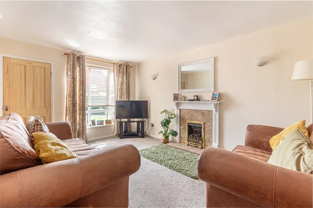 Photo 2 — Maisemore Close, Church Hill North, Worcestershire, B98 9LP