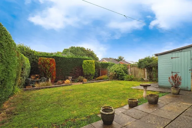 Photo 3 — Field House Close, Wollaton, Nottingham, NG8