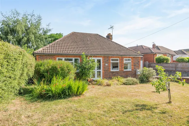 Amsbury Road, Coxheath, photo 1