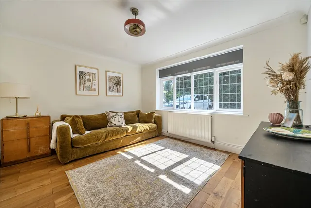 Furze Vale Road, Headley Down, Hampshire, GU35, photo 1