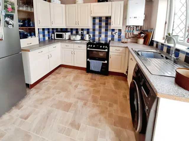 Poplar Grove, Scotter, DN21, photo 1