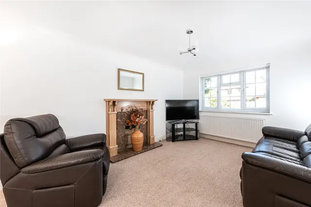 Dunster Court, Furzton, MK4, photo 3