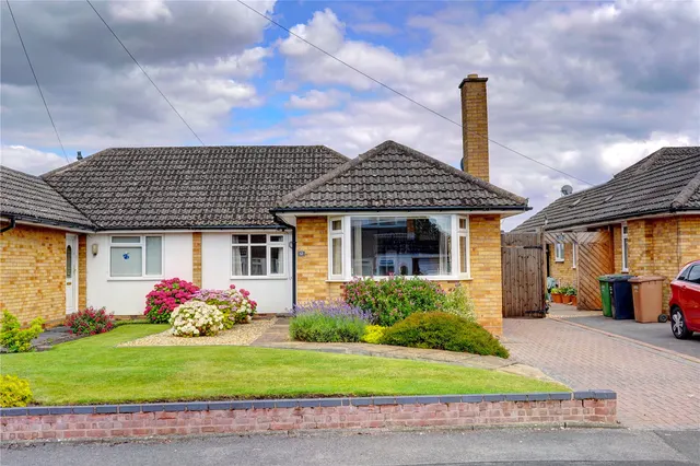 Petersfield Drive, Droitwich, Worcestershire, WR9 7AR, photo 1