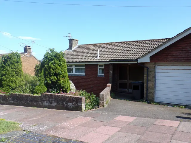 Pashley Road, Old Town, BN20, photo 1