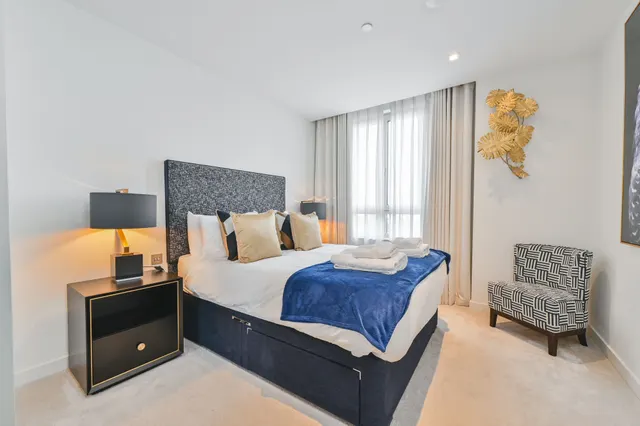 Photo 2 — Apartment 41, Garrett Mansions, LONDON